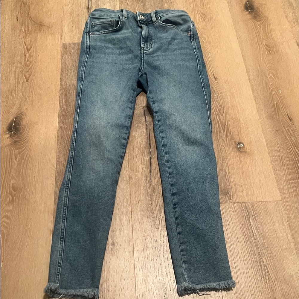We The Free Size 28 Skinny Blue Jeans
